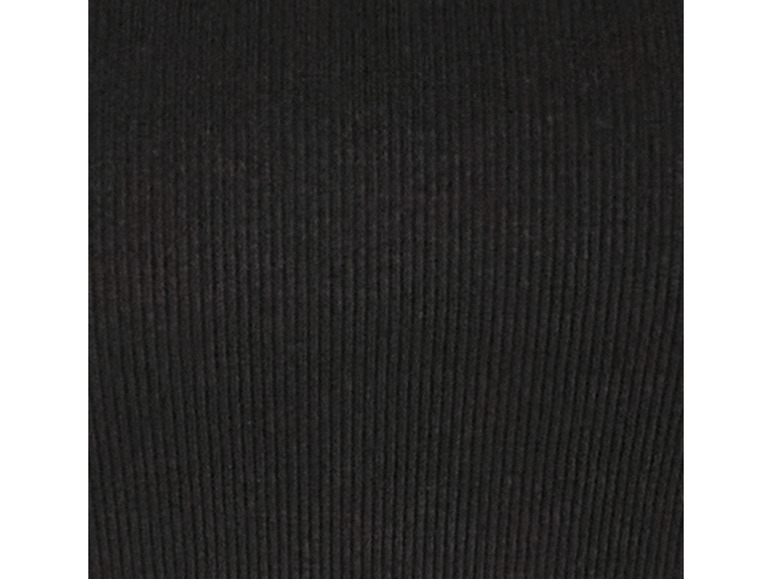 Tissu côtelé noir.