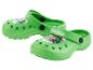 Sabots Minecraft verts avec sangle ajustable.