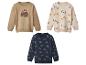 Trois sweats pour jeunes enfants : un beige avec un tracteur, un beige avec des chiens et un bleu marine avec des tracteurs.
