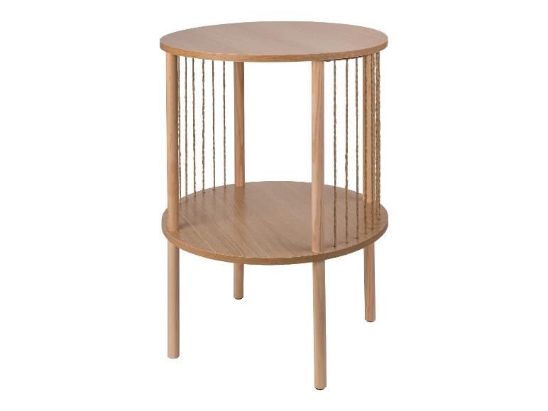 Table d'appoint ronde en bois avec deux étagères et des détails en corde.