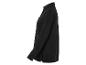 Une chemise noire à manches longues avec un col.