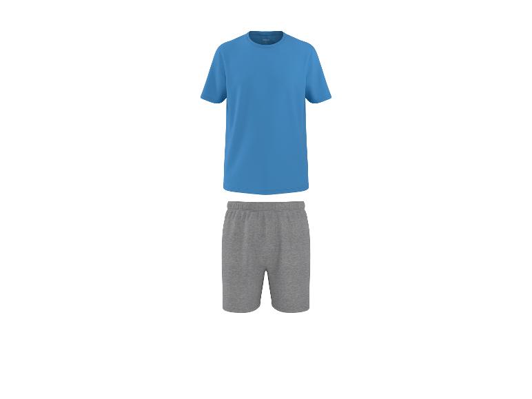 T-shirt bleu et short gris.