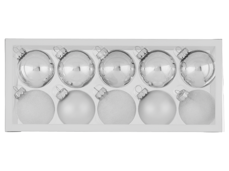 Lot de dix boules de Noël argentées et blanc mat, cinq brillantes et cinq mates.