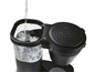 Une cafetière noire avec un réservoir d'eau et un filtre.