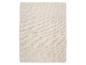 Couverture tricotée beige de forme rectangulaire, vue de dessus.