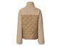 Une veste beige avec une doublure en polaire et un panneau matelassé