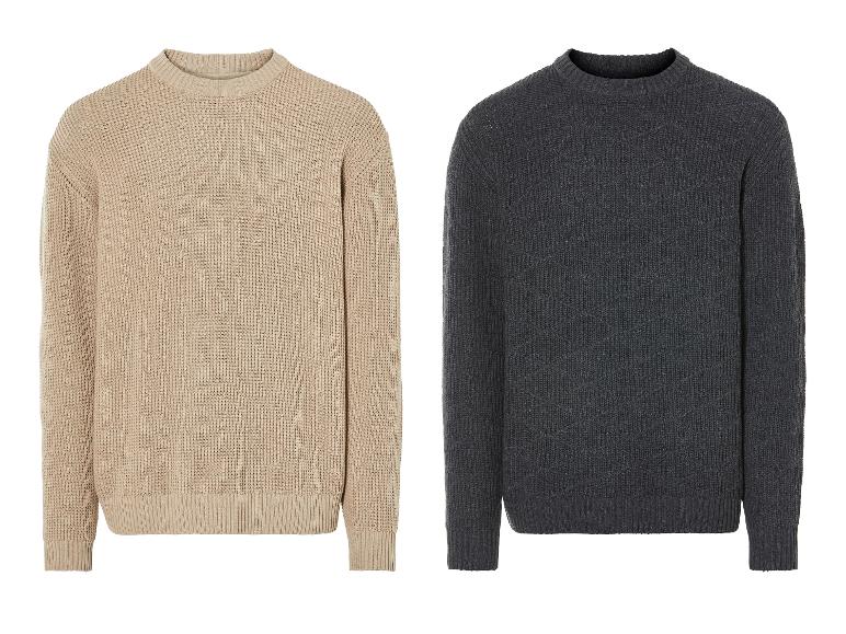 Pulls en maille beige et gris à col rond.