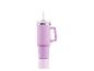 Gobelet isotherme violet avec paille et anse.