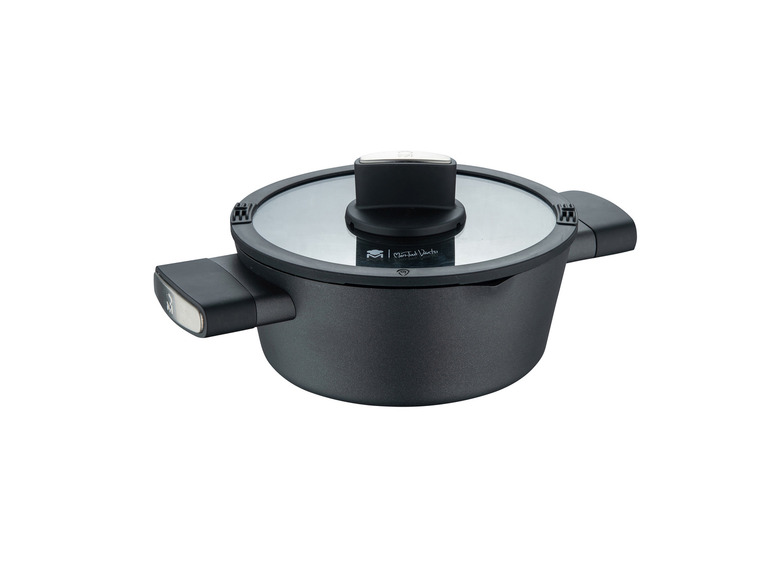 Une casserole noire avec un couvercle en verre transparent de la marque 'Chefclub Varda'.