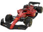 Voiture de course rouge avec le numéro 16 sur fond noir.
