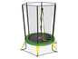 Un trampoline vert avec filet de sécurité.