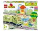 Boîte LEGO Duplo avec le train d'aventure interactif et accessoires.