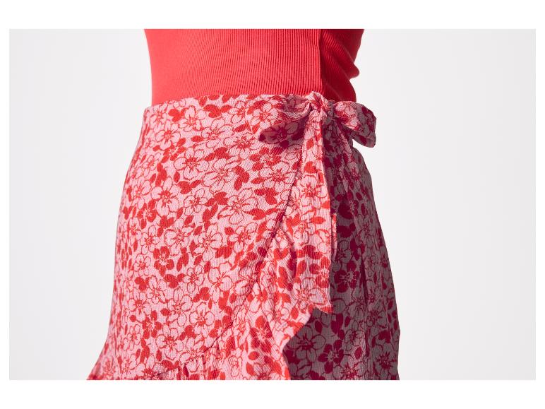 Robe et jupe portefeuille à fleurs rouges