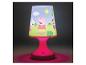 Veilleuse pour enfants avec des personnages de dessins animés sur l'abat-jour et une base rose.