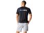 T-shirt et shorts de sport ; inscription "POWER MOVES".