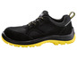 Chaussures de sécurité noires avec une semelle jaune.