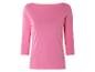 Un t-shirt rose à manches longues.