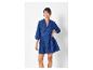 Robe bleue à fleurs, style bohème.