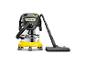 Aspirateur multi-usage avec tuyau et buse de sol sur fond blanc.
