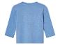 Un t-shirt à manches longues bleu clair avec un col rond.