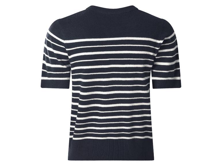 Pull à manches courtes rayé bleu foncé et blanc.
