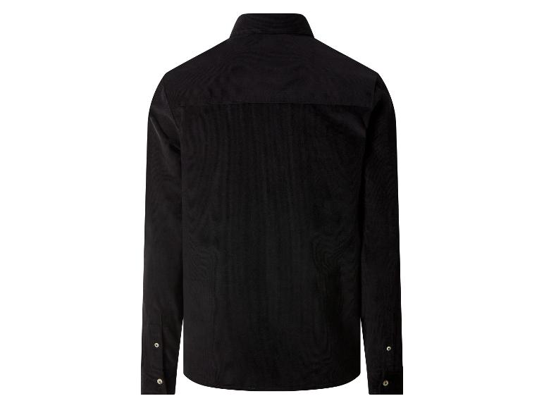 Vue arrière d'une chemise en velours côtelé noire à manches longues et boutons aux poignets.