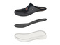 Une paire de mules noires avec une semelle intérieure blanche et une semelle intérieure noire avec l'inscription 'Footflexx'.