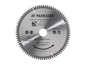 Une lame de scie Parkside pour le bois, d'un diamètre de 210 mm.