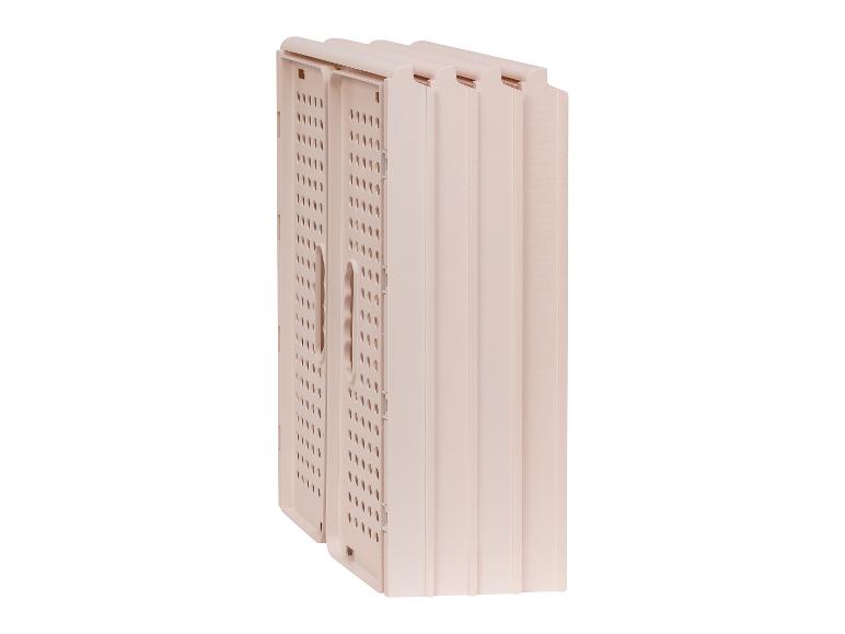 Organisateur de placard pliable beige avec des trous d'aération