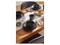 Set de tasses SILVERCREST® sur une table à manger élégamment dressée.