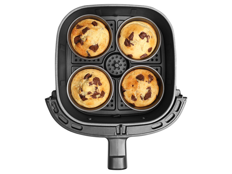 Muffins au chocolat cuits dans une friteuse à air.