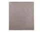 Un morceau de tissu rectangulaire beige clair.