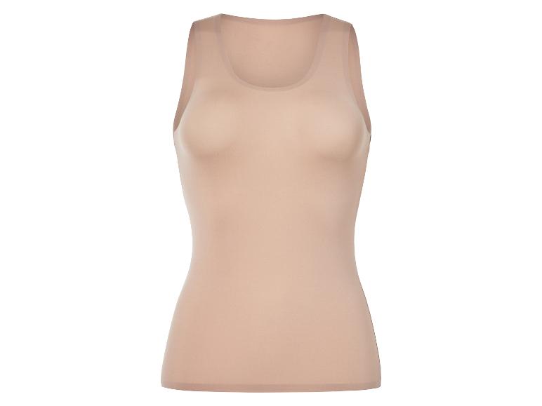 Débardeur beige, lingerie confortable.