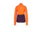 Une veste en polaire orange avec une doublure violet foncé.