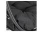 Coussin noir et cadre de chaise suspendue