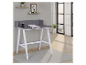 Bureau gris et blanc avec tablette intégrée.