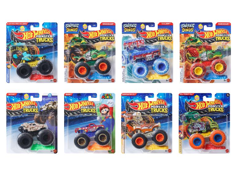 Hot Wheels Monster Trucks avec divers designs, incluant les thèmes Mario, Batman et dinosaures.