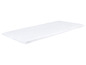 Un matelas pour bébé blanc avec une housse matelassée.