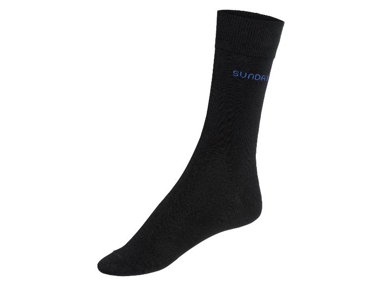 Une paire de chaussettes noires de la marque Sunday.