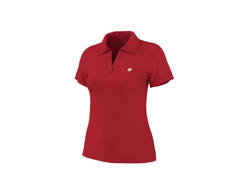 Polo rouge pour femme avec un petit logo coquillage blanc sur la poitrine.