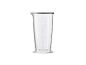 Un pichet mesureur transparent avec des graduations en millilitres.