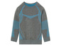 Un t-shirt d'entraînement gris avec des détails bleus.