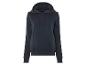 Un sweat-shirt à capuche bleu marine.