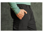Pantalon cargo noir avec une poche.