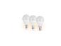 Trois ampoules LED rondes sur un fond blanc.
