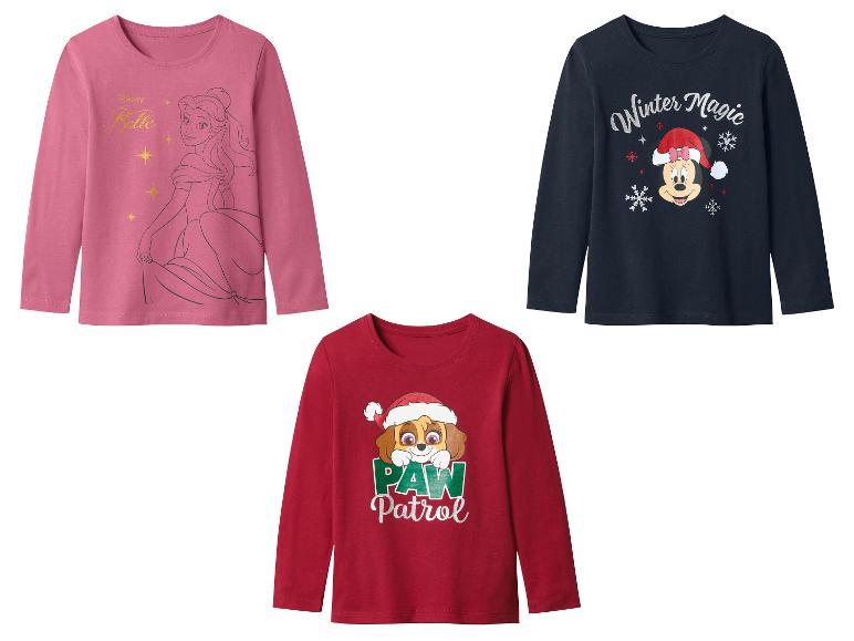 Trois t-shirts à manches longues : rose Disney Belle, bleu marine Minnie Mouse et rouge Pat' Patrouille.
