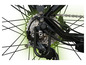 Gros plan sur un dérailleur arrière Shimano Altus sur un vélo.