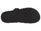 Semelle de sandale noire avec motif antidérapant.