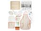 Ensemble de cuisine jouet avec ustensiles, tablier, gant de four et accessoires de cuisine.