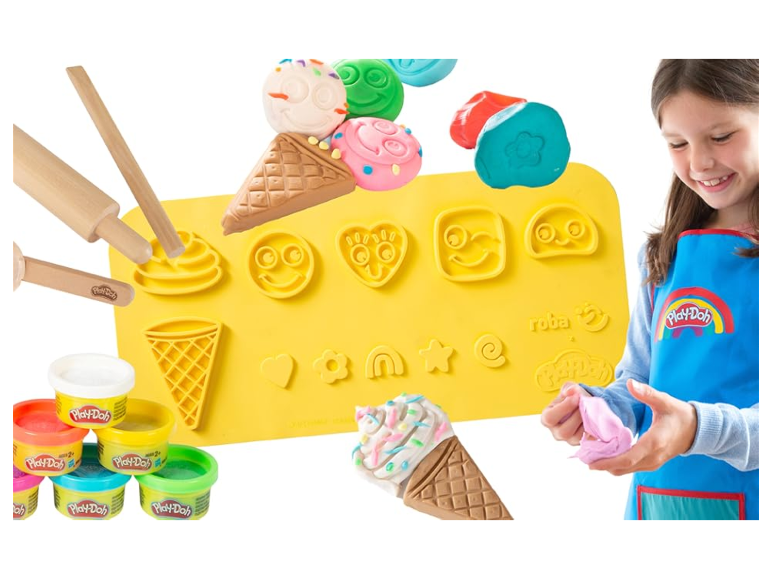Jeu Play-Doh de fabrication de glaces avec de la pâte à modeler.